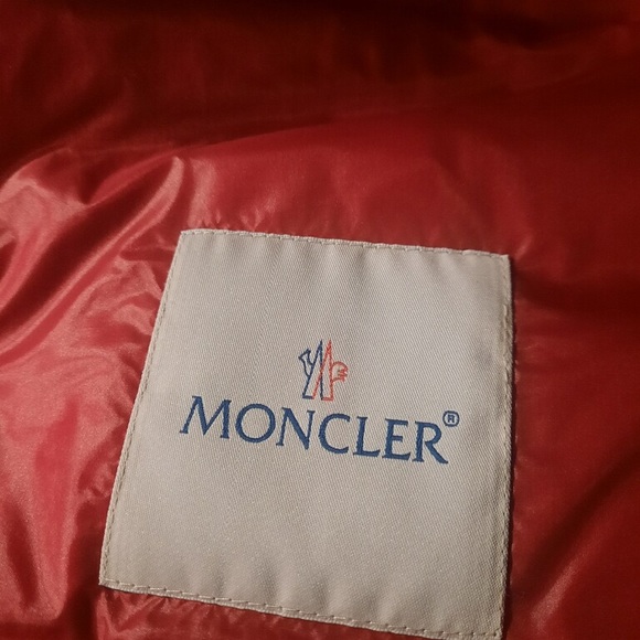 Moncler puffer vest -3 Medium - Picture 3 of 4